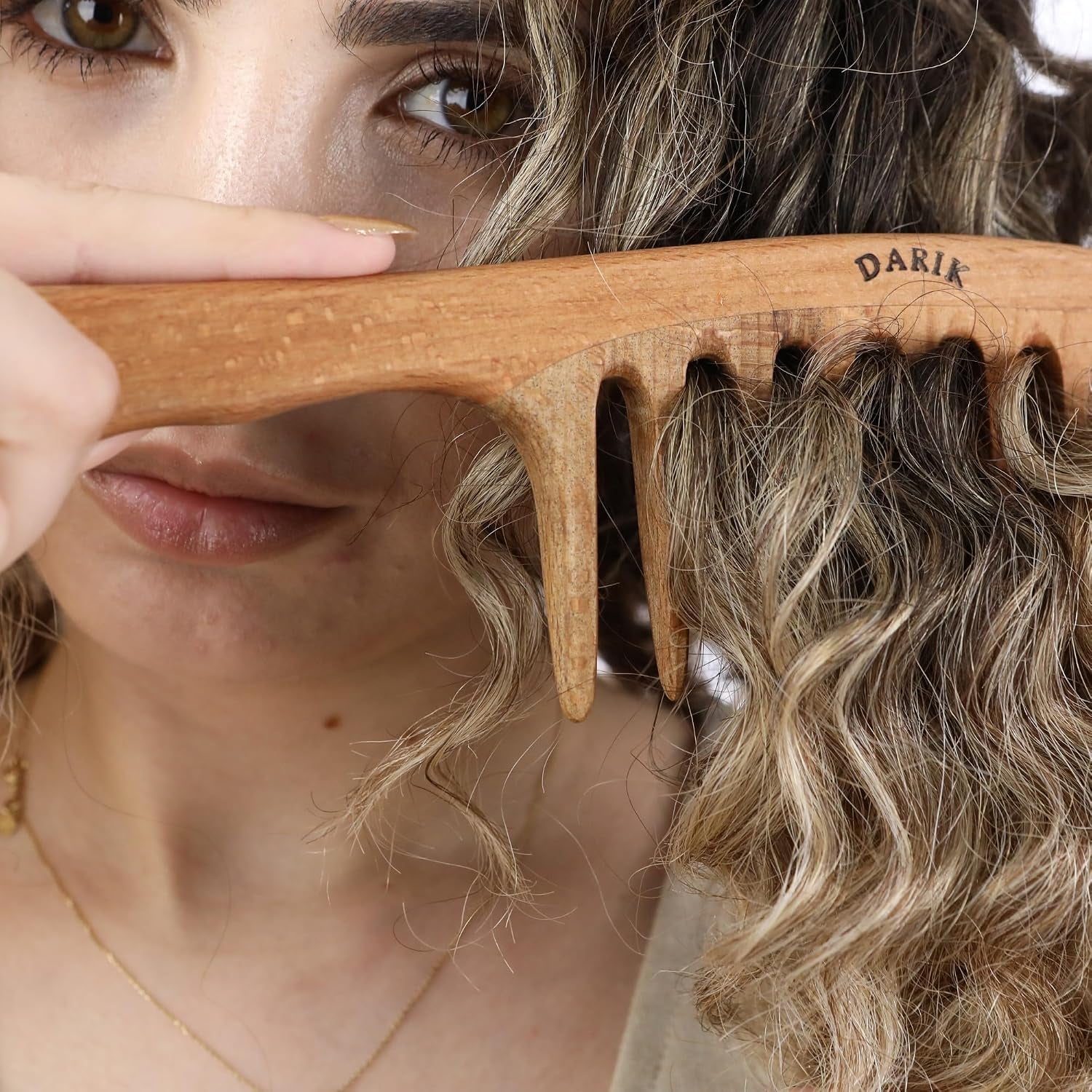 Wide Tooth Wooden Comb Handmade - Natural Vintage Style Wide Tooth Comb for Curls Gentle Styling - Anti-Static Wood Hair Combs for Women Detangling (Extra Wide Tooth)